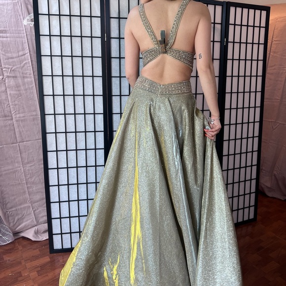 Tarik Ediz Luxury Beaded metallic Gown Gold size 6 NEW - Picture 8 of 15